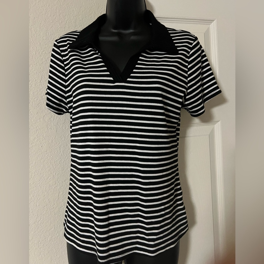 Black and White Fitted Polo Shirt Short Sleeve